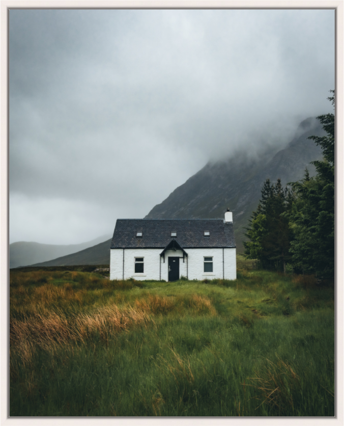 Main image Wee White House in Glencoe